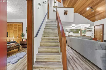 65582 E Timberline Dr, Mount Hood Village, OR 97049 - Photo 5