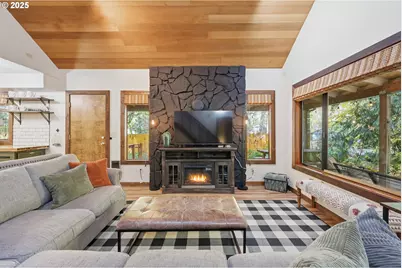 65582 E Timberline Dr, Mount Hood Village, OR 97049 - Photo 7