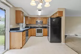 8217 N Fowler Ave, Portland, OR 97217 - Photo 11