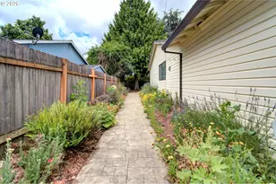 8217 N Fowler Ave, Portland, OR 97217 - Photo 31