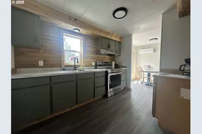 359 N 8th St, Lakeside, OR 97449 - Photo 9