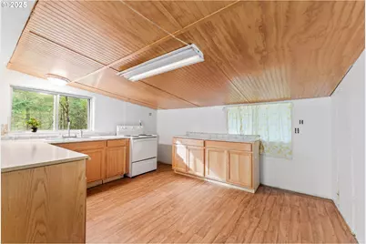 414 Callahan Rd, Roseburg, OR 97471 - Photo 3