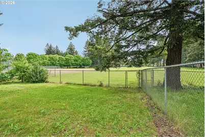 176 NE 172nd Ave, Portland, OR 97230 - Photo 21