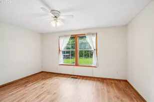 176 NE 172nd Ave, Portland, OR 97230 - Photo 11