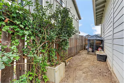 1610 Stella Ln, Hood River, OR 97031 - Photo 33