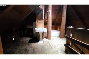 82147 Lost Valley Ln, Dexter, OR 97431 - Photo 7