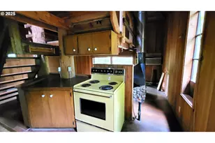 82147 Lost Valley Ln, Dexter, OR 97431 - Photo 9