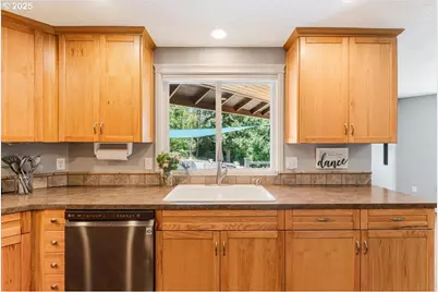 2439 NE 282nd Ave, Camas, WA 98607 - Photo 13