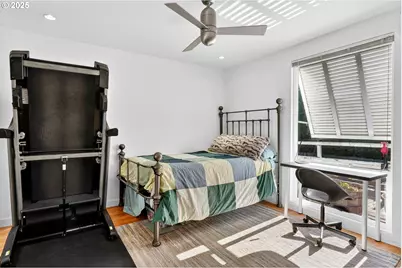 173 NE Bridgeton Rd #13, Portland, OR 97211 - Photo 11