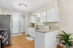 6745 SW Scholls Ferry Rd, Beaverton, OR 97008 - Photo 15