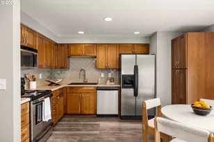 17570 NW Park View Blvd, Portland, OR 97229 - Photo 17