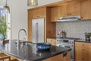 5202 SW Northwood Ave, Portland, OR 97239 - Photo 17