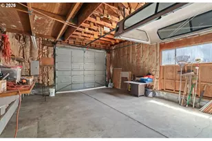 406 W C St, Rainier, OR 97048 - Photo 45