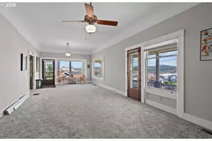 406 W C St, Rainier, OR 97048 - Photo 9