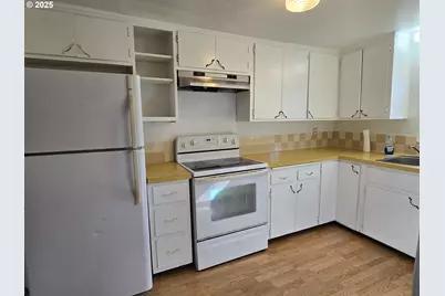 3208 W 7th St, The Dalles, OR 97058 - Photo 15