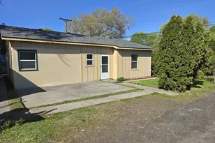 3208 W 7th St, The Dalles, OR 97058 - Photo 3