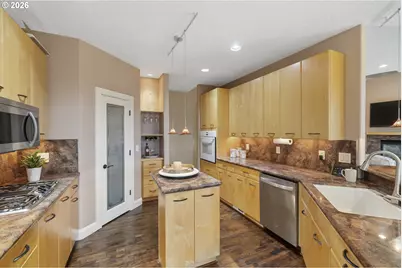 19560 NE Herring Ln, Newberg, OR 97132 - Photo 13