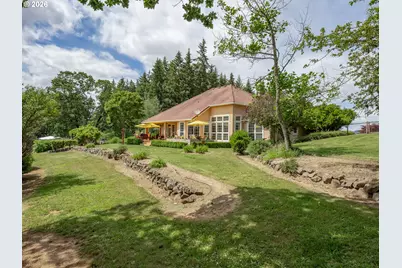 19560 NE Herring Ln, Newberg, OR 97132 - Photo 3