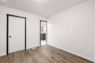8412 SE Liebe St, Portland, OR 97266 - Photo 7