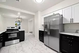 8412 SE Liebe St, Portland, OR 97266 - Photo 17