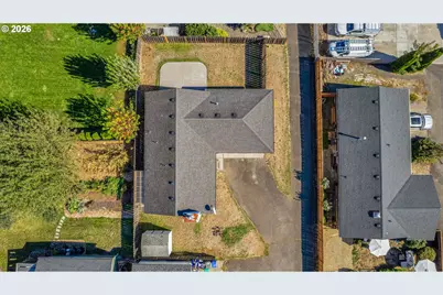 760 SE 139th Ave, Portland, OR 97233 - Photo 5