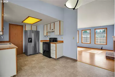 760 SE 139th Ave, Portland, OR 97233 - Photo 21