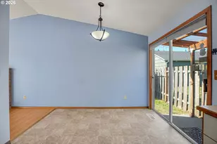 760 SE 139th Ave, Portland, OR 97233 - Photo 11