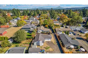 760 SE 139th Ave, Portland, OR 97233 - Photo 47