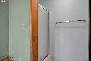 760 SE 139th Ave, Portland, OR 97233 - Photo 33