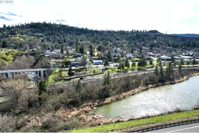 102 Idaho St, Mosier, OR 97040 - Photo 25