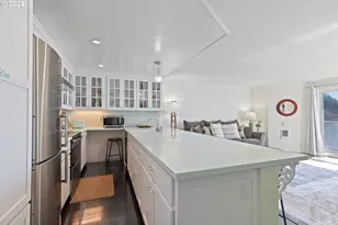 1116 SW 51 St, Lincoln City, OR 97367 - Photo 7