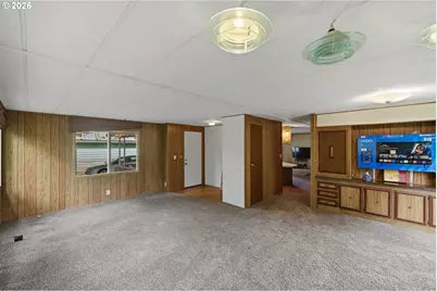 690 Village Pines Dr, Coos Bay, OR 97420 - Photo 11