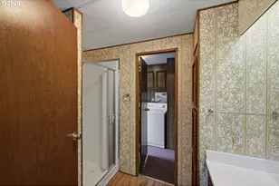 690 Village Pines Dr, Coos Bay, OR 97420 - Photo 21