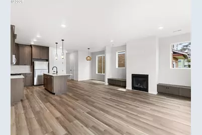 7560 N Emerald Ave, Portland, OR 97217 - Photo 19