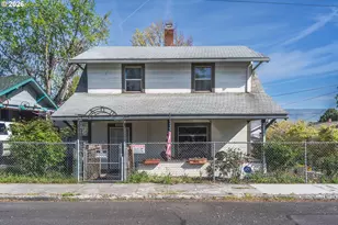 1111 E 9th St, The Dalles, OR 97058 - Photo 3