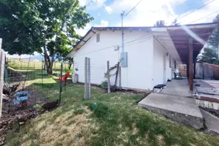 604 E Wallowa Ave, Joseph, OR 97846 - Photo 3