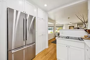 5758 S Riverpoint Ln, Portland, OR 97239 - Photo 11