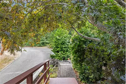63704 Seven Devils Rd, Coos Bay, OR 97420 - Photo 9
