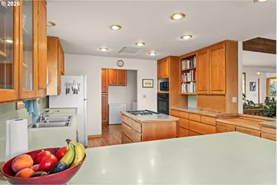 63704 Seven Devils Rd, Coos Bay, OR 97420 - Photo 17