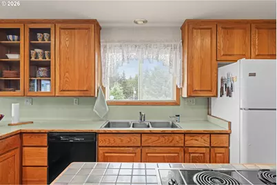 63704 Seven Devils Rd, Coos Bay, OR 97420 - Photo 19