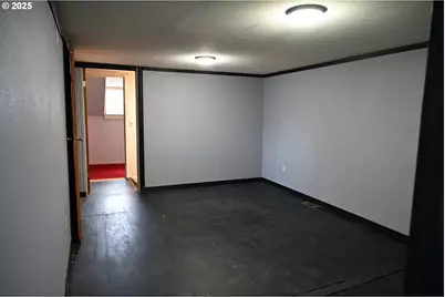 115 N Water St, Weston, OR 97886 - Photo 11