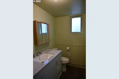 115 N Water St, Weston, OR 97886 - Photo 15