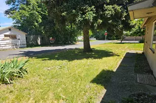 115 N Water St, Weston, OR 97886 - Photo 5