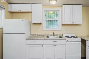 427 Washington St, Eugene, OR 97401 - Photo 5