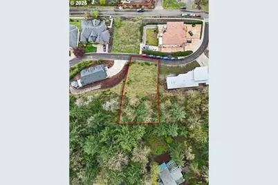 Mountain Ash, Eugene, OR 97405 - Photo 5