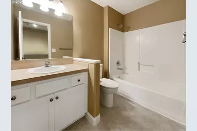 15516 SE Evergreen Dr, Portland, OR 97236 - Photo 11