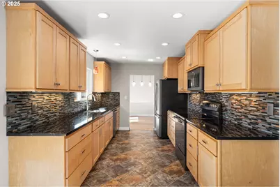 2002 Bloyd St, Kelso, WA 98626 - Photo 21