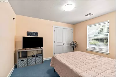 1810 Cedar Brook Dr, Eugene, OR 97402 - Photo 31