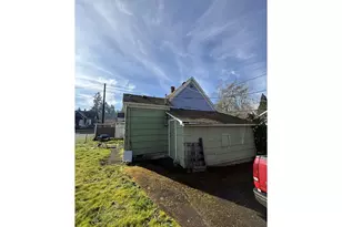 445 Wilson St, Salem, OR 97302 - Photo 3