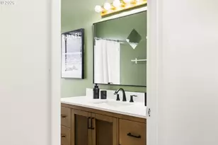 14225 SE Mill St, Portland, OR 97233 - Photo 19